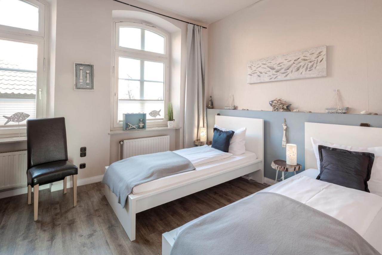 Gaestehaus Von Herzen เลาเอนบวร์ก ภายนอก รูปภาพ