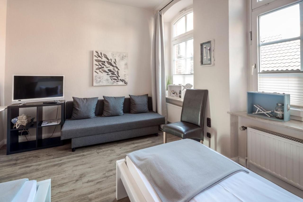 Gaestehaus Von Herzen เลาเอนบวร์ก ภายนอก รูปภาพ