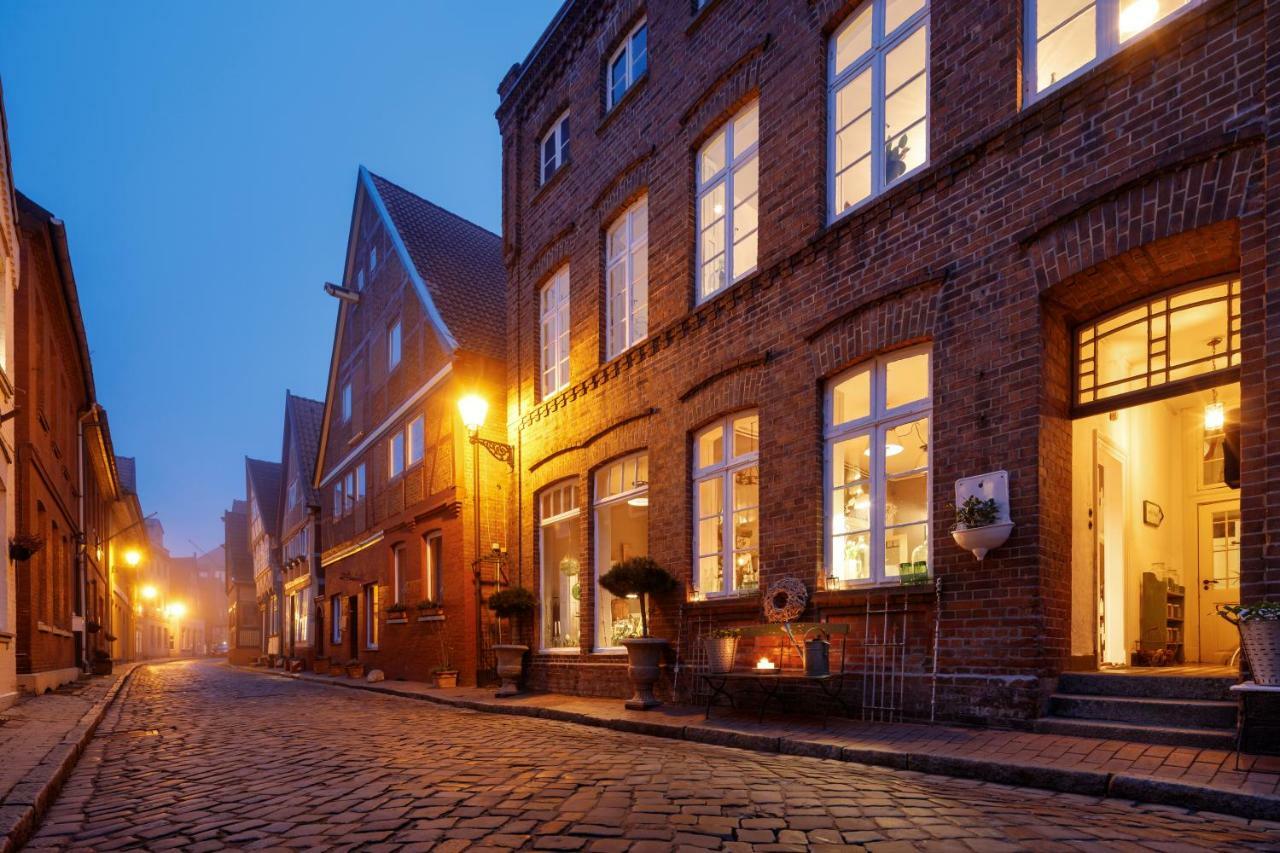 Gaestehaus Von Herzen เลาเอนบวร์ก ภายนอก รูปภาพ