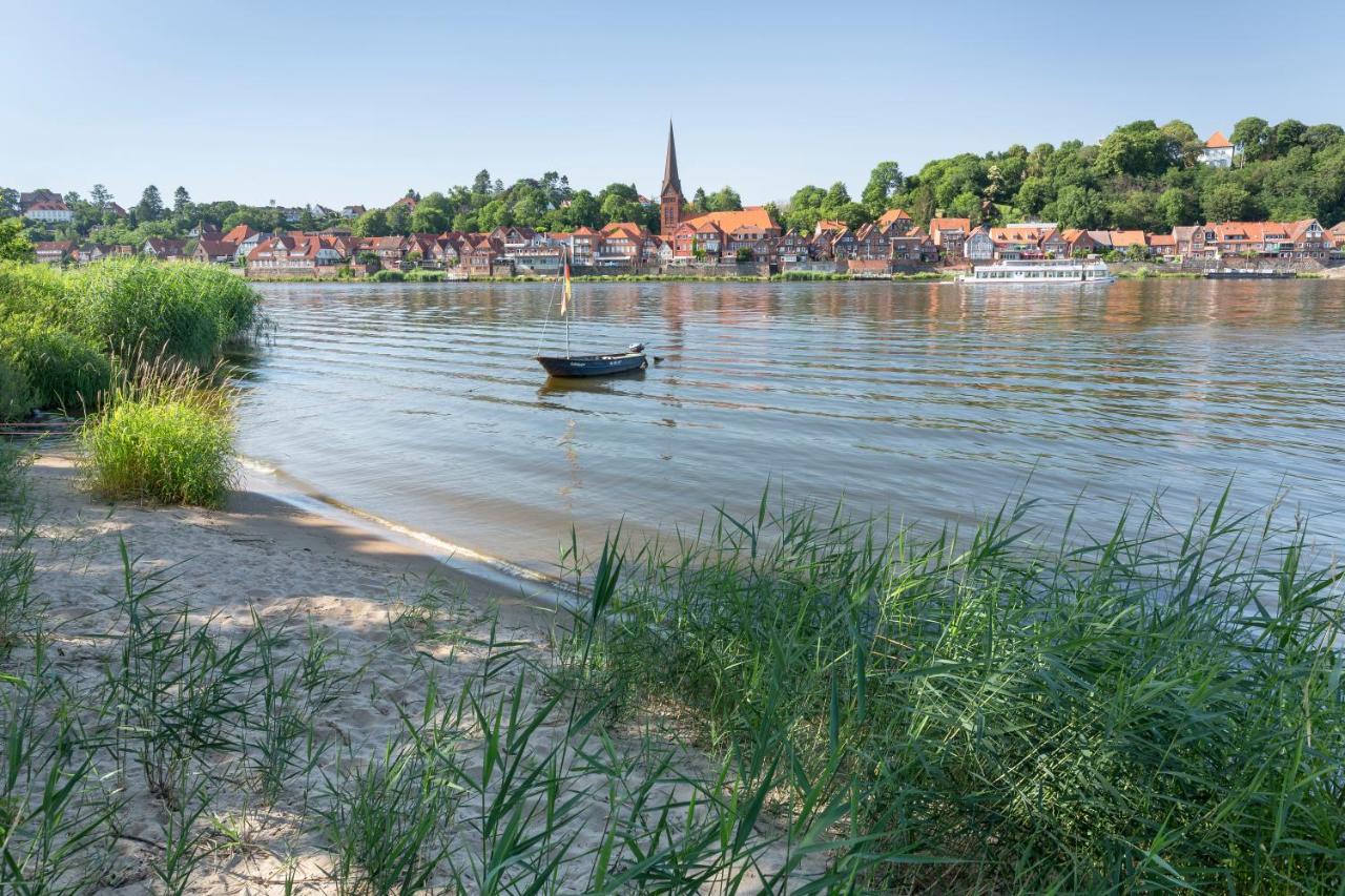 Gaestehaus Von Herzen เลาเอนบวร์ก ภายนอก รูปภาพ